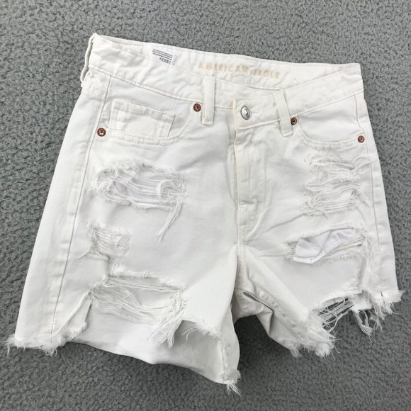 AMERICAN EAGLE Size 6 Highest Rise Distressed White Baggy Cut Off Shorts - Picture 4 of 16